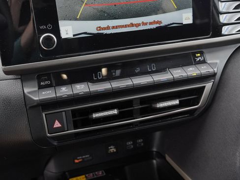 Used 2025 Toyota Camry LE FWD image 18