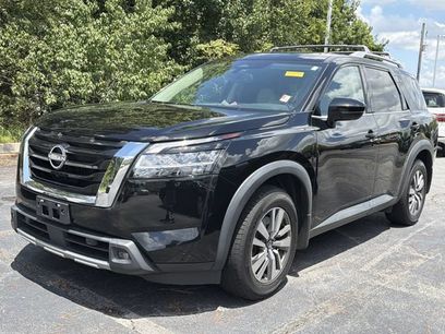 Used 2022 Nissan Pathfinder SL w/ Cargo Package