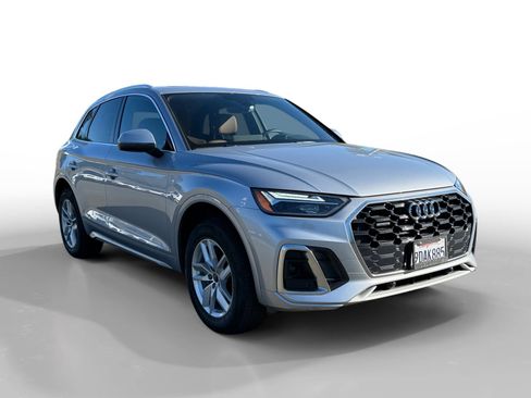 Used 2022 Audi Q5 2.0T Premium w/ Convenience Package image 7