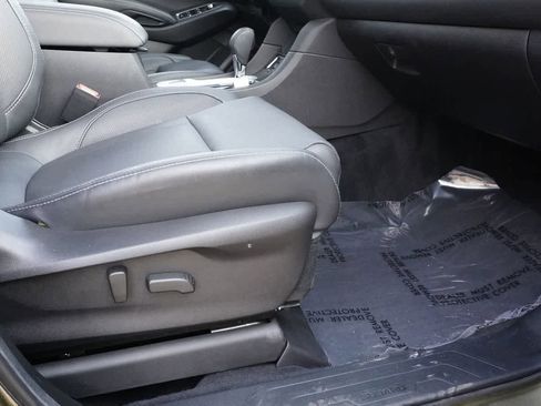 Certified 2023 Subaru Ascent Limited w/ Technology Package image 25