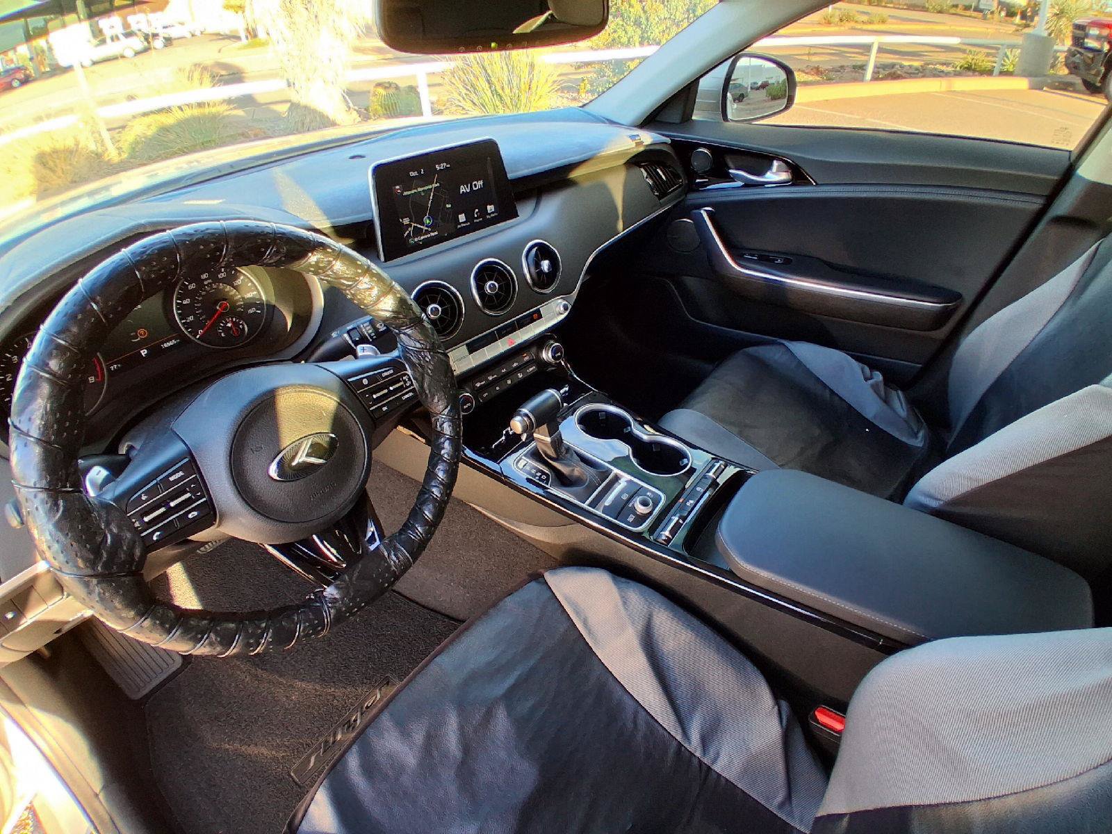 Used 2018 Kia Stinger Premium RWD image 15