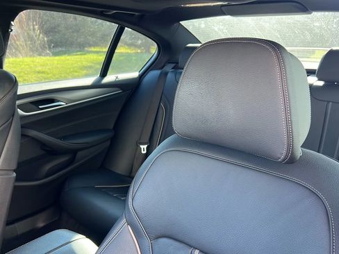 Used 2019 BMW 540i w/ M Sport Package RWD image 11