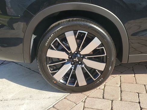 New 2026 Mitsubishi Outlander SE image 7