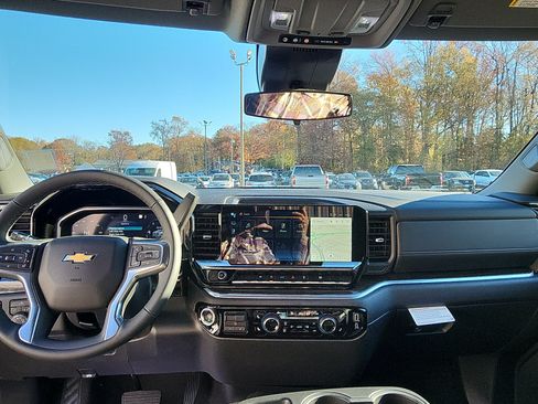 New 2026 Chevrolet Silverado 1500 LT w/ LPO, Liner Protection Package AWD/4WD image 20