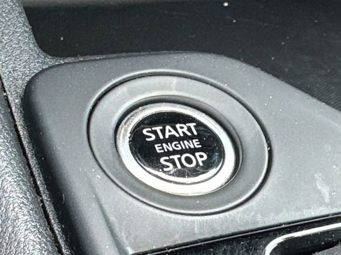 Used 2025 Nissan Sentra S FWD image 31