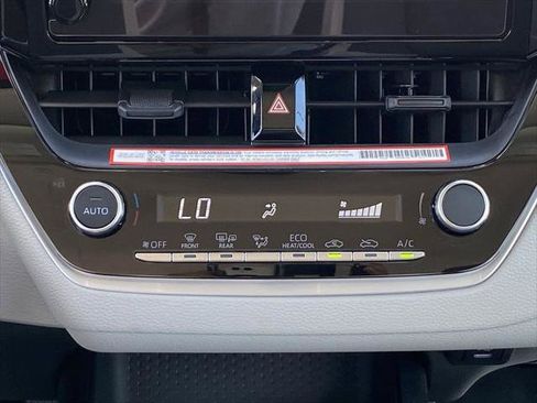 Certified 2026 Toyota Corolla LE FWD image 32