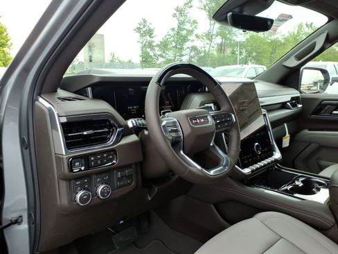 New 2026 GMC Yukon Elevation w/ Elevation Premium Package AWD/4WD image 6