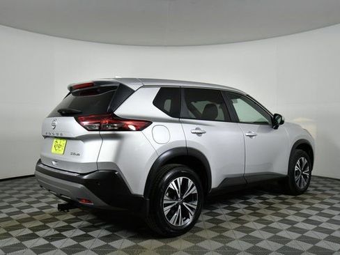 Used 2022 Nissan Rogue SV image 10
