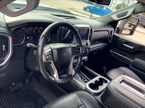 Used 2021 Chevrolet Silverado 2500 LTZ w/ LTZ Plus Package image 17