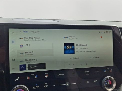 Used 2025 Lexus RX 350 Premium image 18