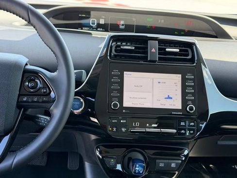 Certified 2022 Toyota Prius AWD image 19