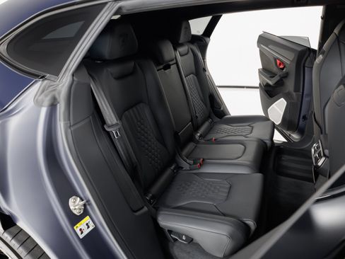 Used 2025 Lamborghini Urus Performante AWD/4WD image 47