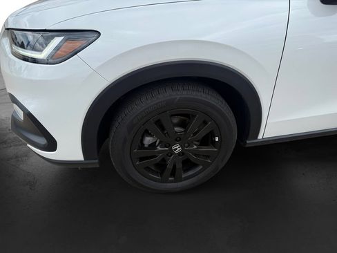 Certified 2026 Honda HR-V Sport image 9