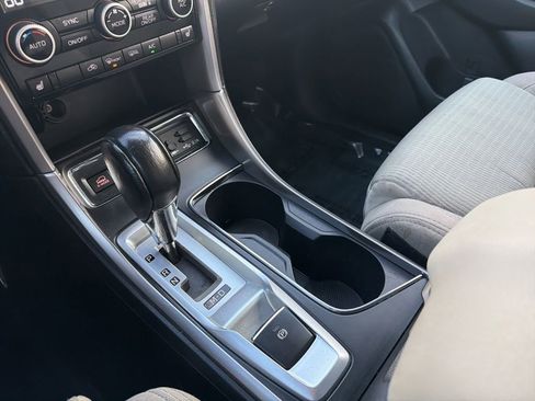 Used 2019 Subaru Ascent Premium AWD/4WD image 32