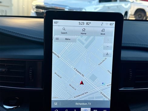 Used 2023 Ford Explorer Platinum w/ Technology Package image 13