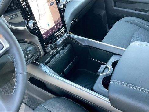 New 2025 RAM 2500 Big Horn image 8