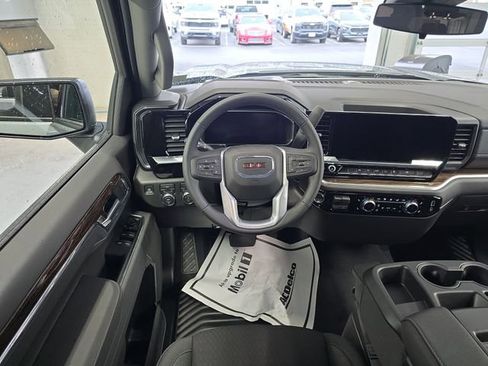 New 2026 GMC Sierra 1500 Elevation image 12