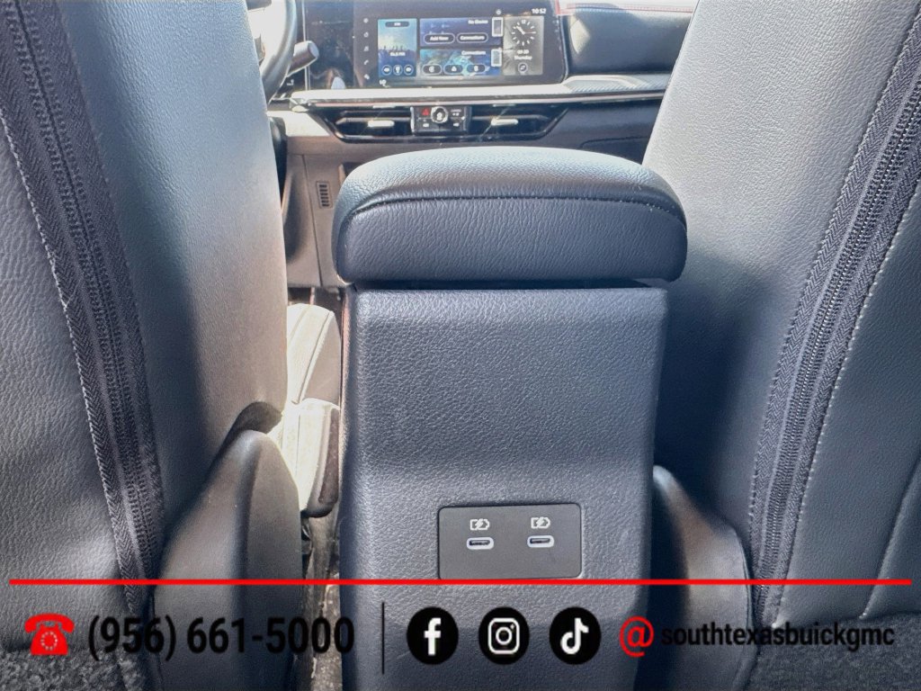 Used 2025 Nissan Kicks SR FWD image 22