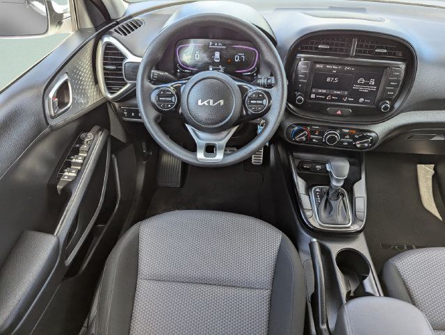 Used 2024 Kia Soul LX w/ Option Group 015 FWD image 19