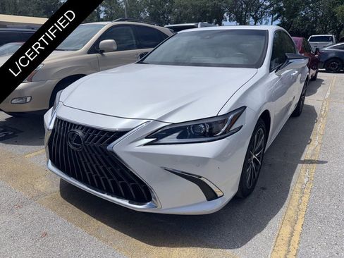 Certified 2025 Lexus ES 350 w/ Premium Package image 2