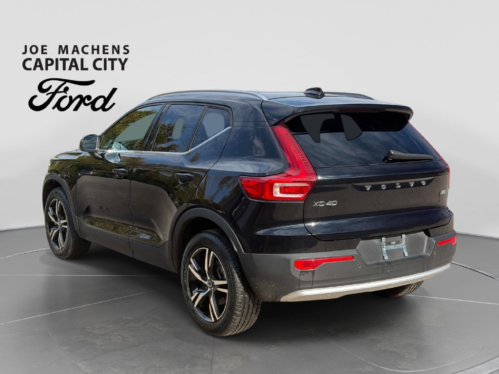 Used 2025 Volvo XC40 B5 Core AWD/4WD image 7