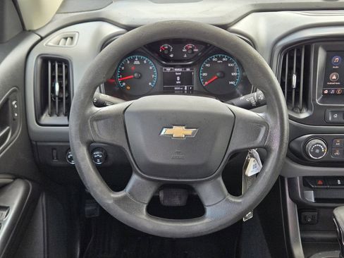 Used 2022 Chevrolet Colorado W/T AWD/4WD image 19