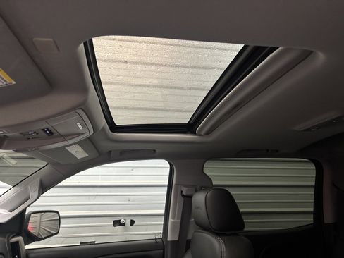 Used 2017 GMC Sierra 1500 Denali w/ Denali Ultimate Package image 22