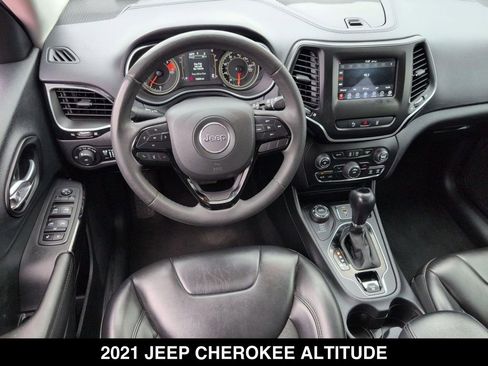 Used 2021 Jeep Cherokee Latitude Plus w/ Sun & Sound Group AWD/4WD image 12