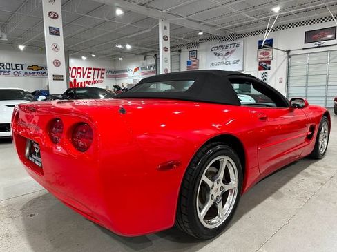 Used 2004 Chevrolet Corvette Convertible w/ Preferred Equipment Group RWD image 6