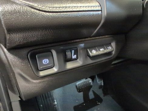 Used 2021 GMC Acadia Denali w/ GMC Pro Grade Package image 18