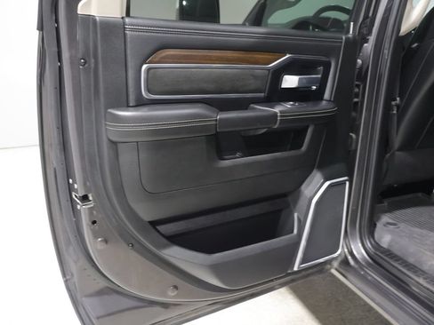 Used 2024 RAM 2500 Laramie AWD/4WD image 21