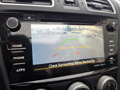 Used 2017 Subaru Forester 2.5i Premium image 32