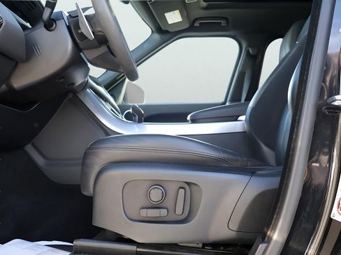 Used 2020 Land Rover Range Rover Sport HST image 37