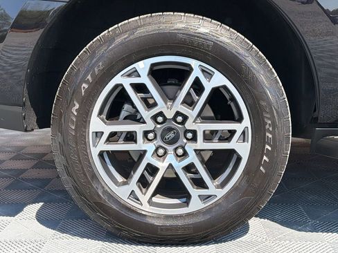 Used 2025 Ford Expedition Active image 21