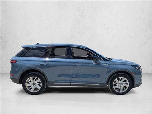 Used 2023 Lincoln Corsair FWD image 4
