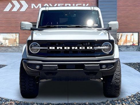 Used 2023 Ford Bronco Outer Banks AWD/4WD image 2