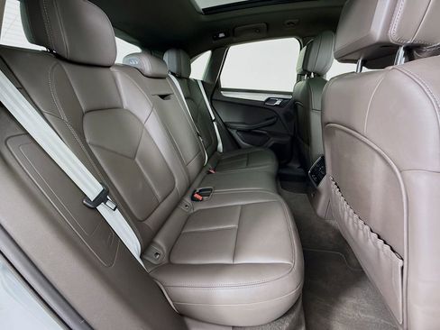 Certified 2023 Porsche Macan Turbo image 30