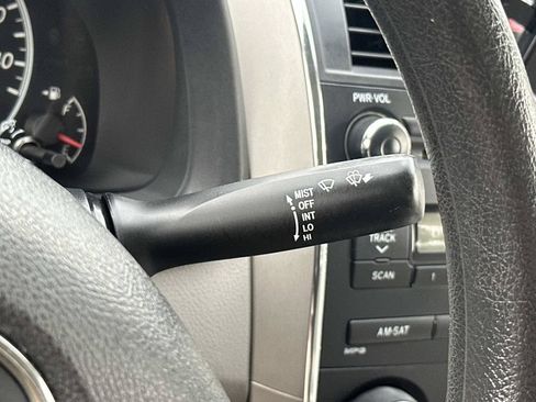 Used 2013 Toyota Corolla L FWD image 30