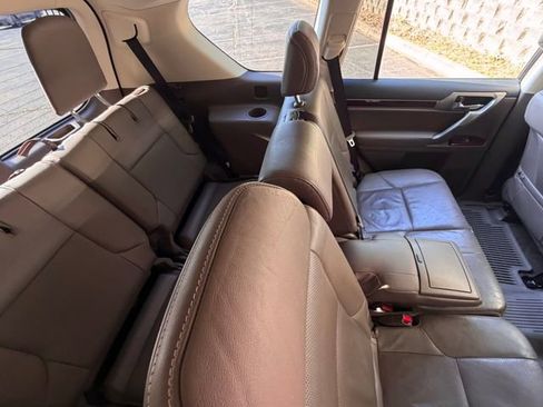 Used 2018 Lexus GX 460 Premium w/ Premium Package AWD/4WD image 43