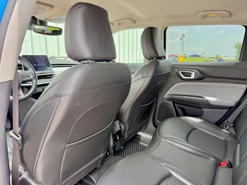 Used 2022 Jeep Compass Latitude w/ Convenience Group AWD/4WD image 13