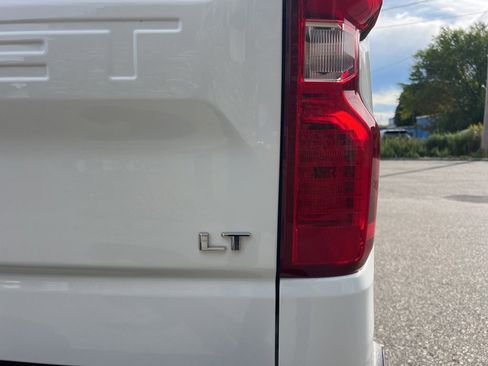 Used 2022 Chevrolet Silverado 1500 LT image 9