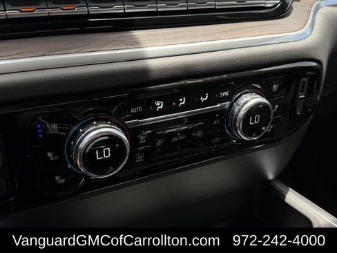 New 2026 GMC Sierra 1500 SLT AWD/4WD image 16