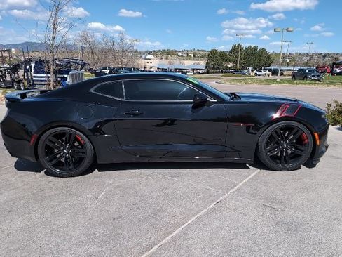 Used 2018 Chevrolet Camaro SS w/ Redline Edition RWD image 10