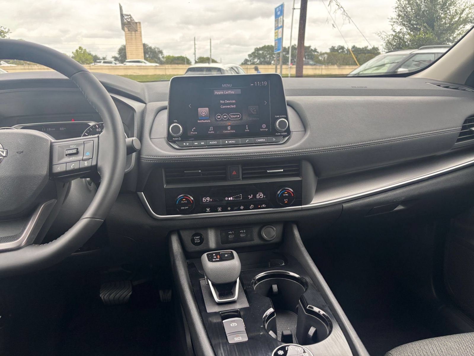 Used 2026 Nissan Rogue SV AWD/4WD image 16