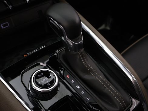 Used 2023 GMC Canyon Denali image 59