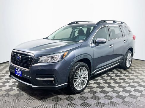Used 2022 Subaru Ascent Touring AWD/4WD image 3