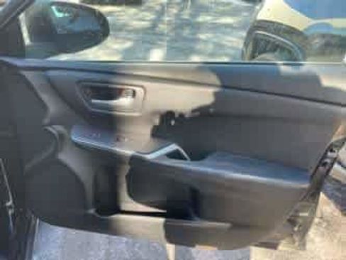 Used 2017 Toyota Camry SE image 15