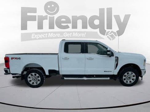 Used 2023 Ford F250 Lariat w/ Chrome Package image 4