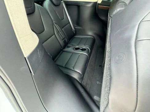 Used 2020 Tesla Model X Long Range AWD/4WD image 11