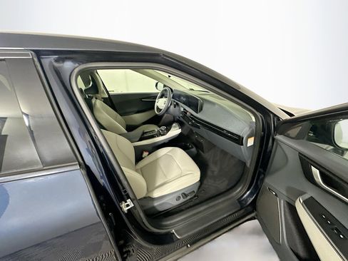 Used 2024 Kia EV6 Wind RWD image 31